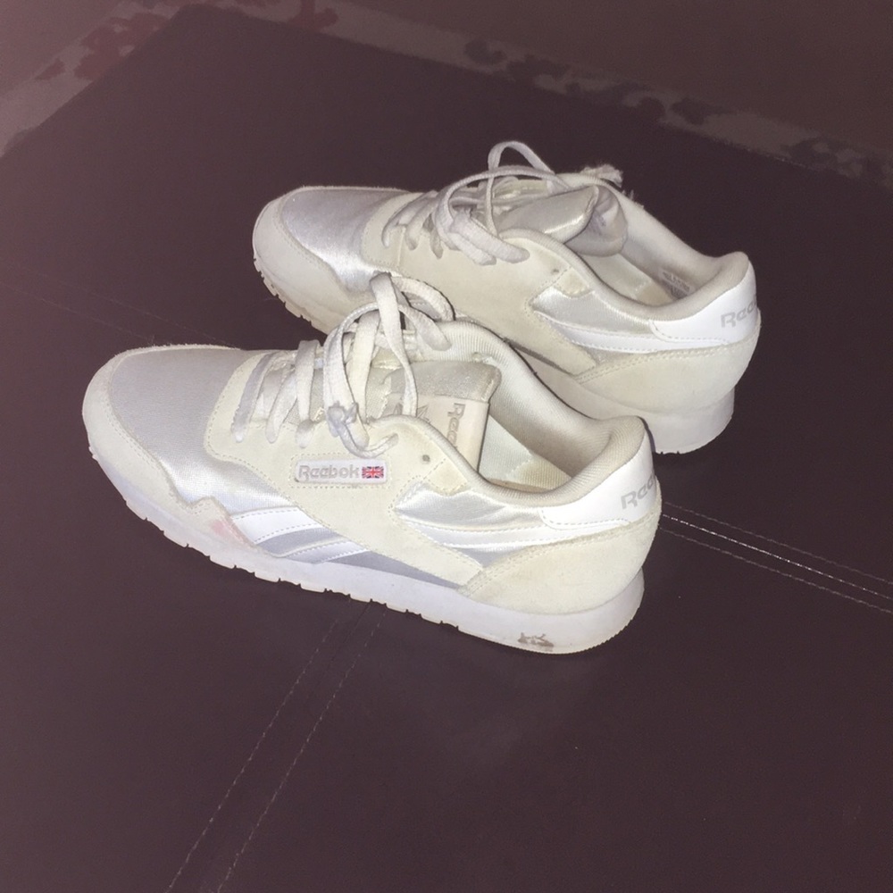 Reebok Sneakers